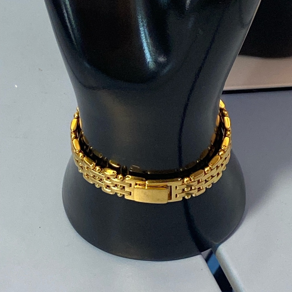 Vintage Citizen Quartz Gold Tone Ladies Watch 2250-506751 Japan Bracelet - Picture 3 of 8